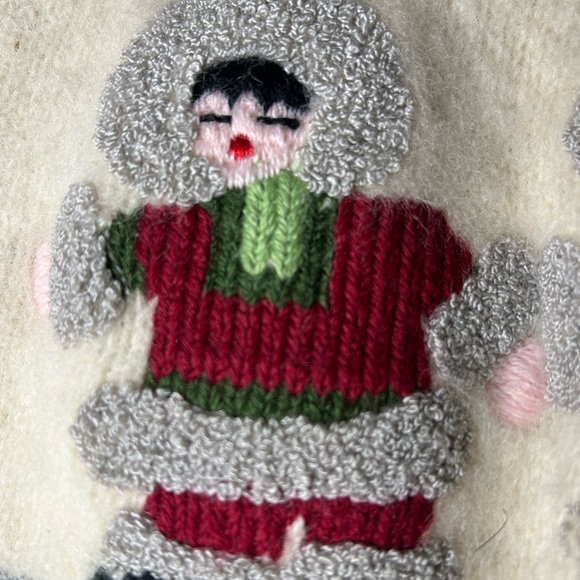 Benetton Vintage Shetland Wool Sweater Eskimo and Igloo figures made in Italy- S - Picture 8 of 16